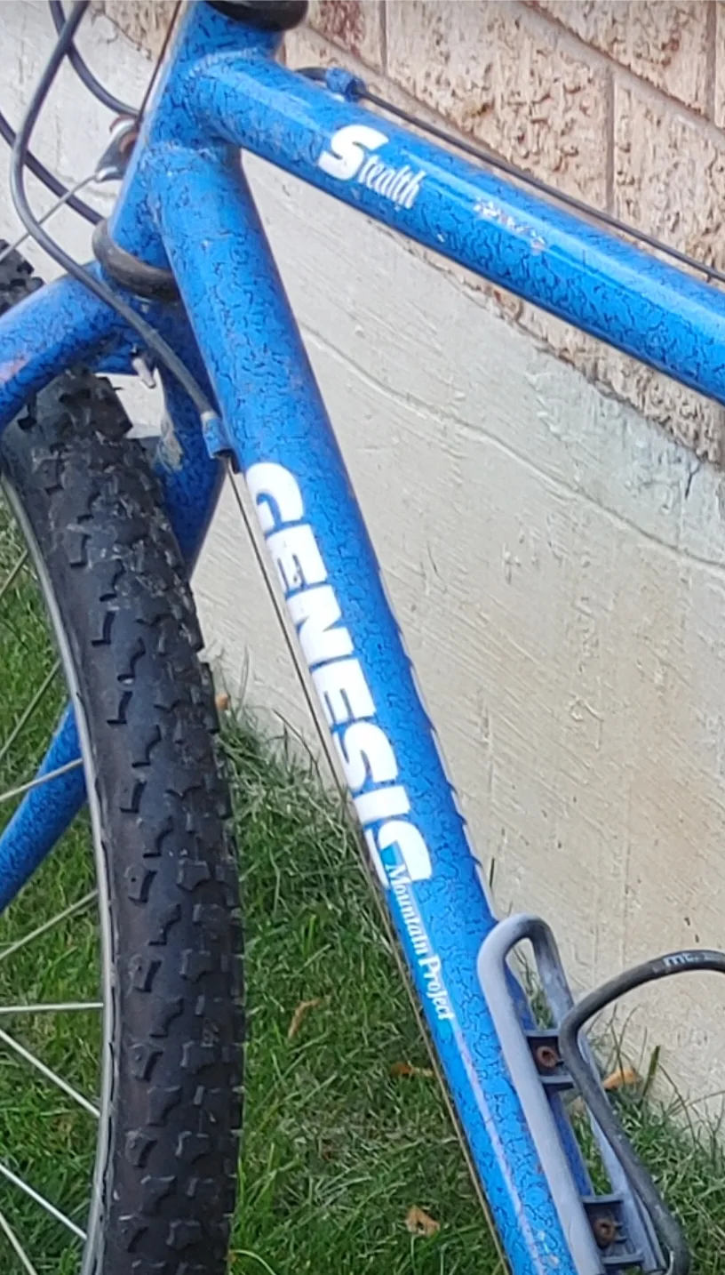 Genesis Mountain Project Stealth Mountain Bike image indicator(2)