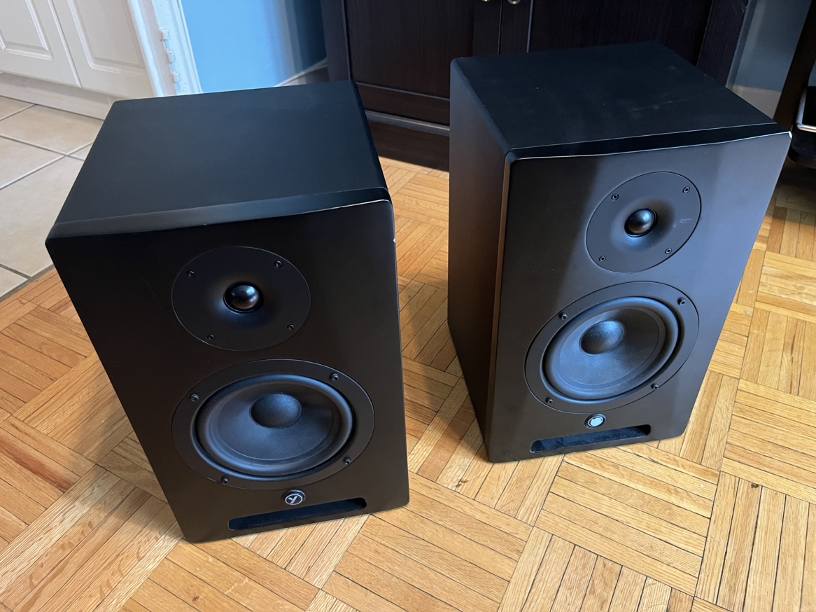YSM6 Active Studio Speakers
