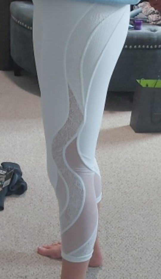 Lululemon Leggings/ Capri New - photo 2