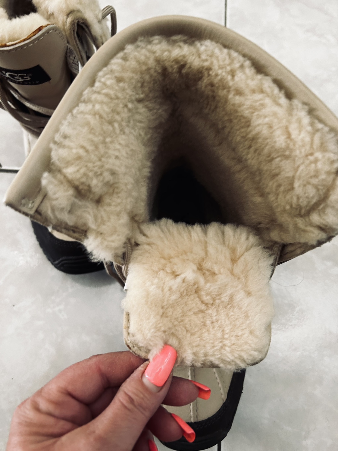 UGG Australia Women's Winter Boots - photo 2