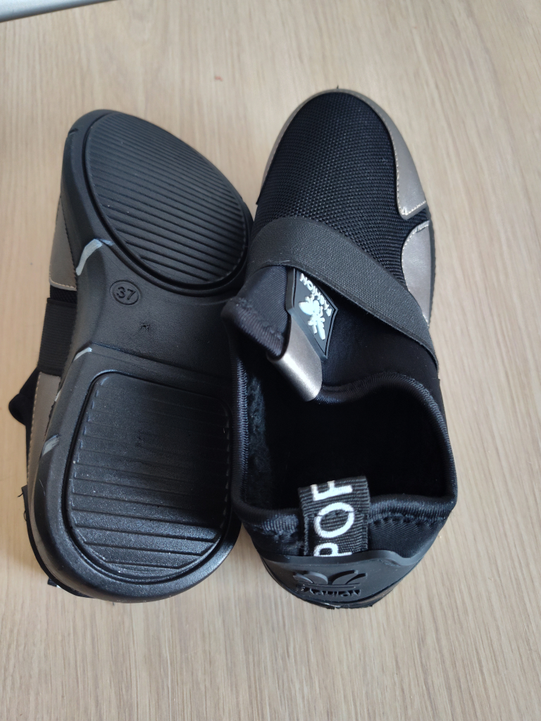Black Slip-on Shoes Size 37 - photo 4