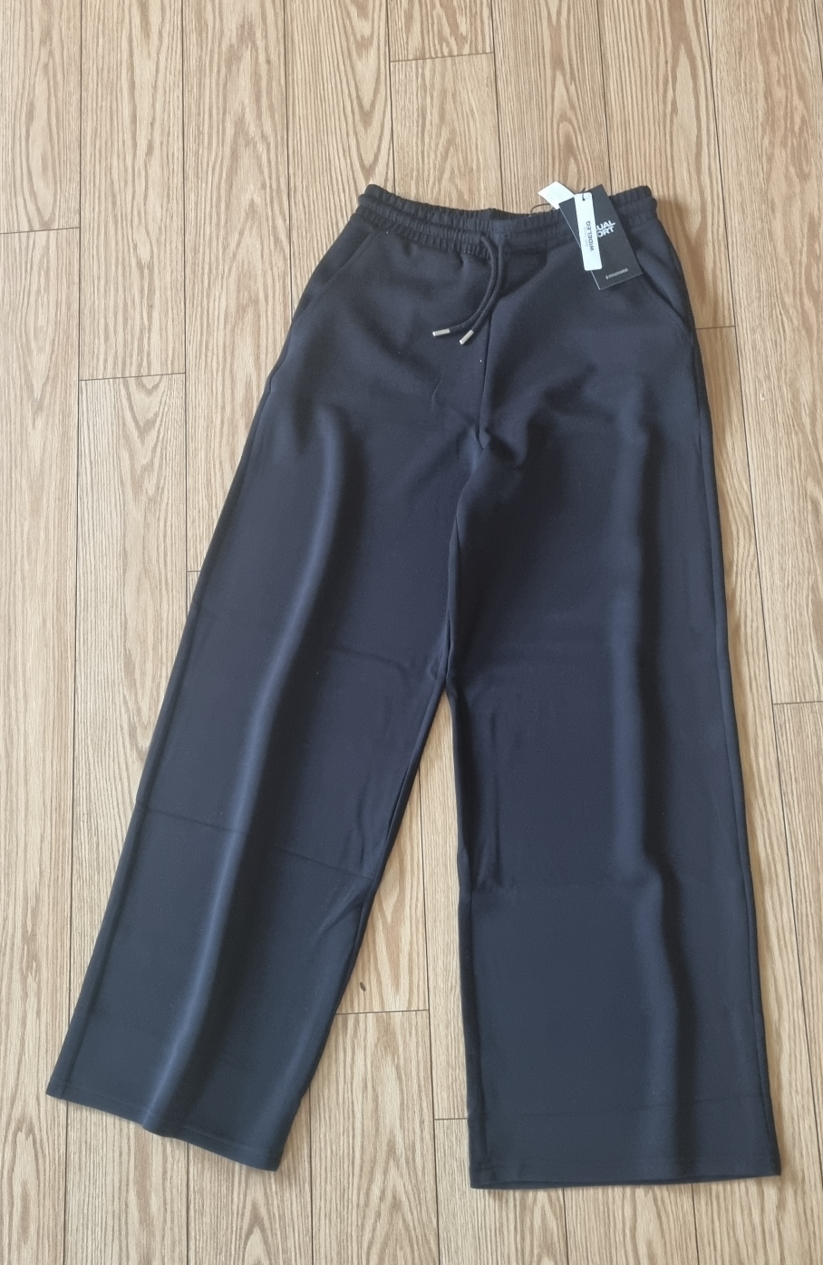 Soft touch flare sweat pants (new with tags)