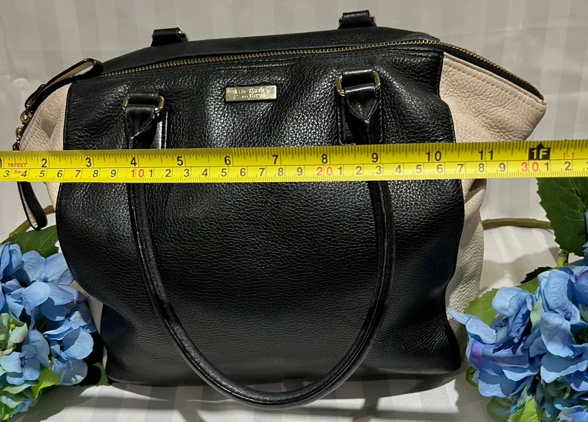 Kate Spade Large Leather Bag image indicator(9)