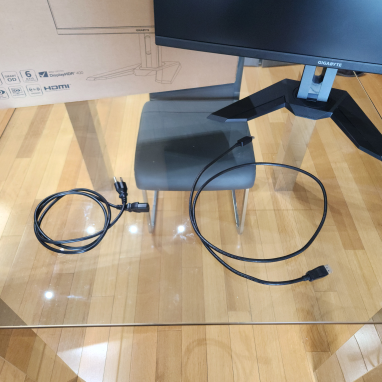 Gigabyte M43WQ ultrawide 1440p monitor with integrated KVM - photo 3