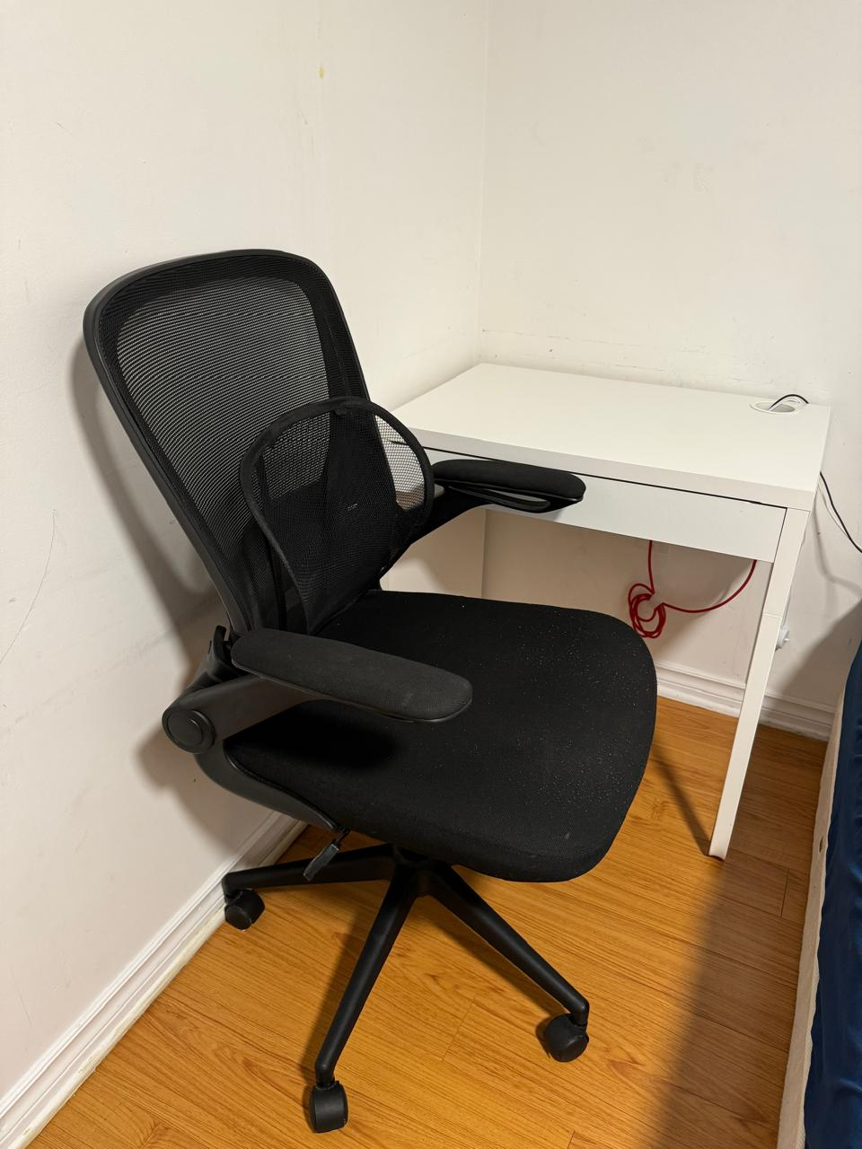 Black Mesh Office Chair