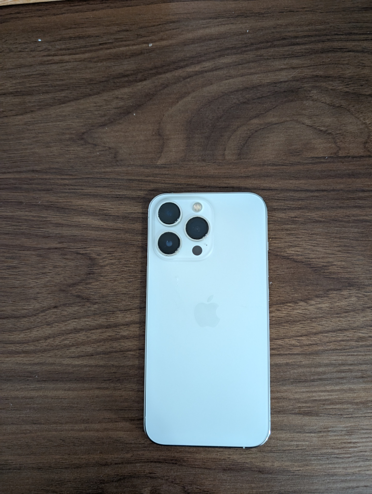 iPhone 13 Pro - 128 GB - White - photo 2