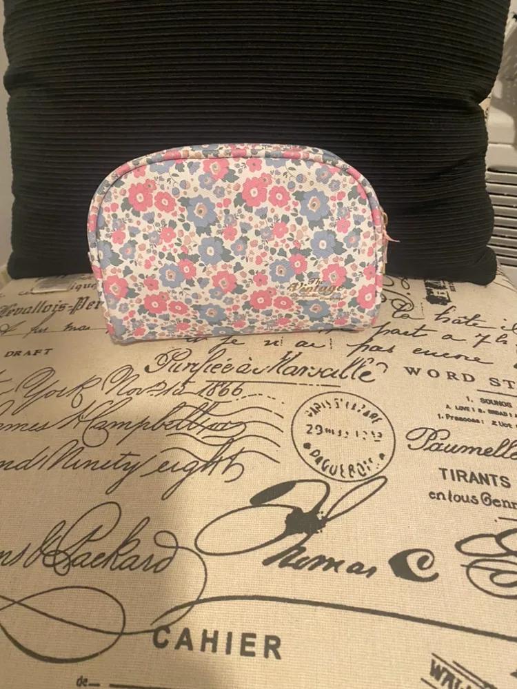 Floral Print Cosmetic Bag thumbnail