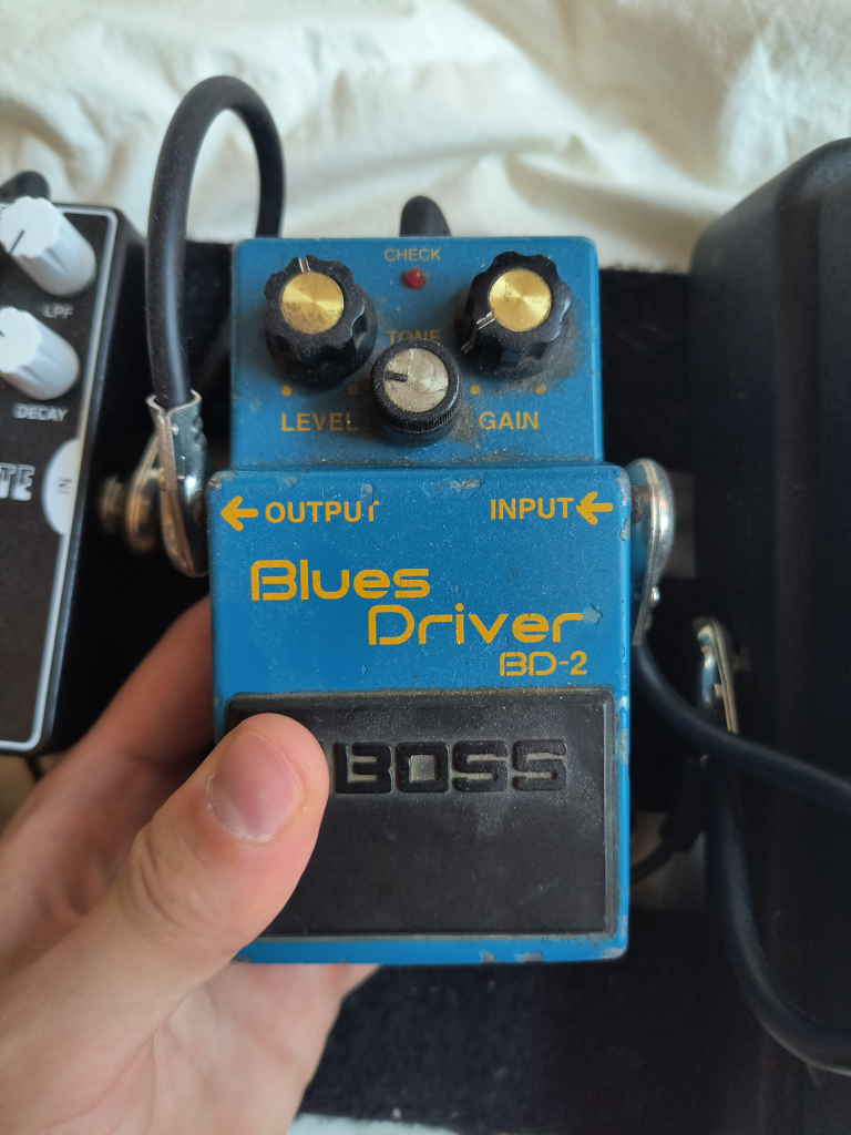 pedals/pedal board/power supply/cables! - photo 2