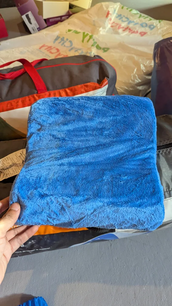 Blue Travel Pillow Memory Foam with Tied Pouch image indicator(2)