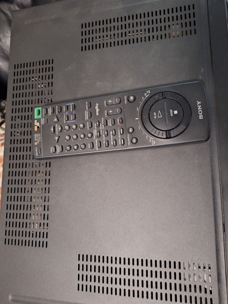 Sony Hi-Fi Stereo VCR ( pending ) - photo 3
