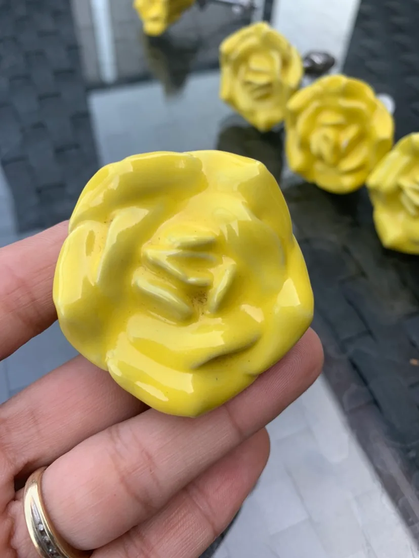 Set of 7 Yellow Rose Cabinet Knobs image indicator(2)