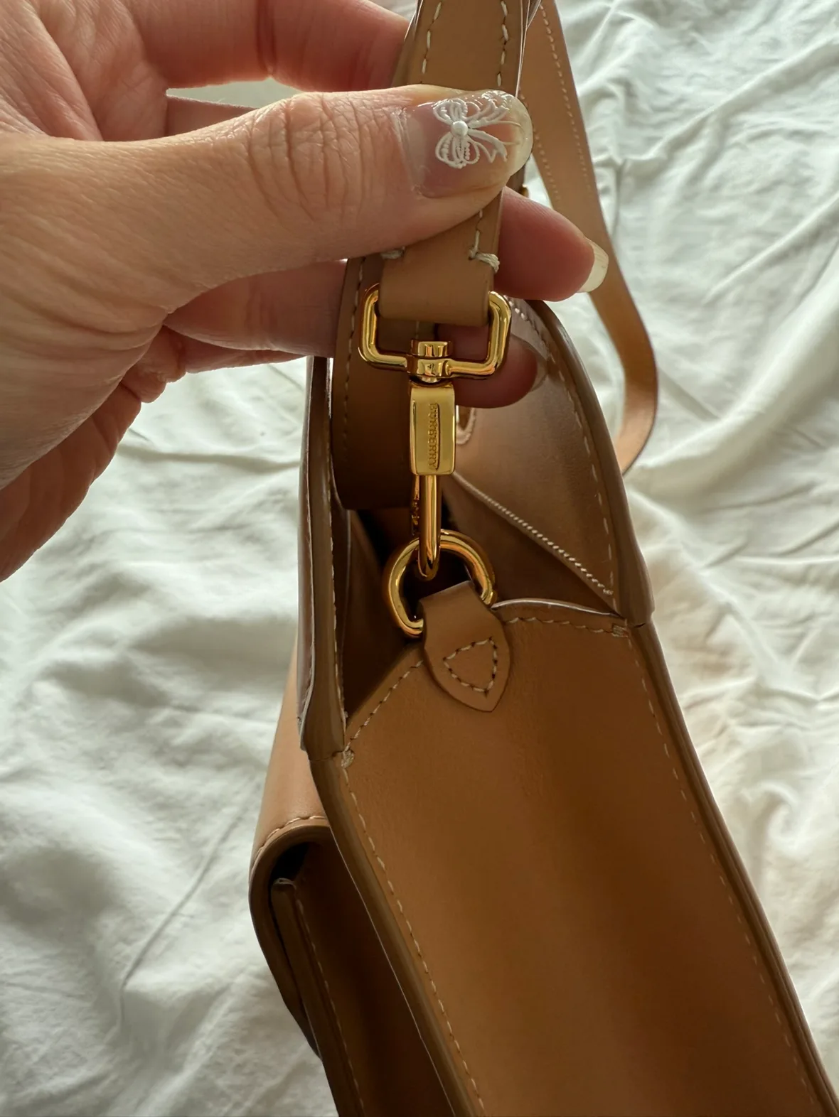 Burberry Warm Sand Pocket Bag Slt (org 2990) image indicator(6)