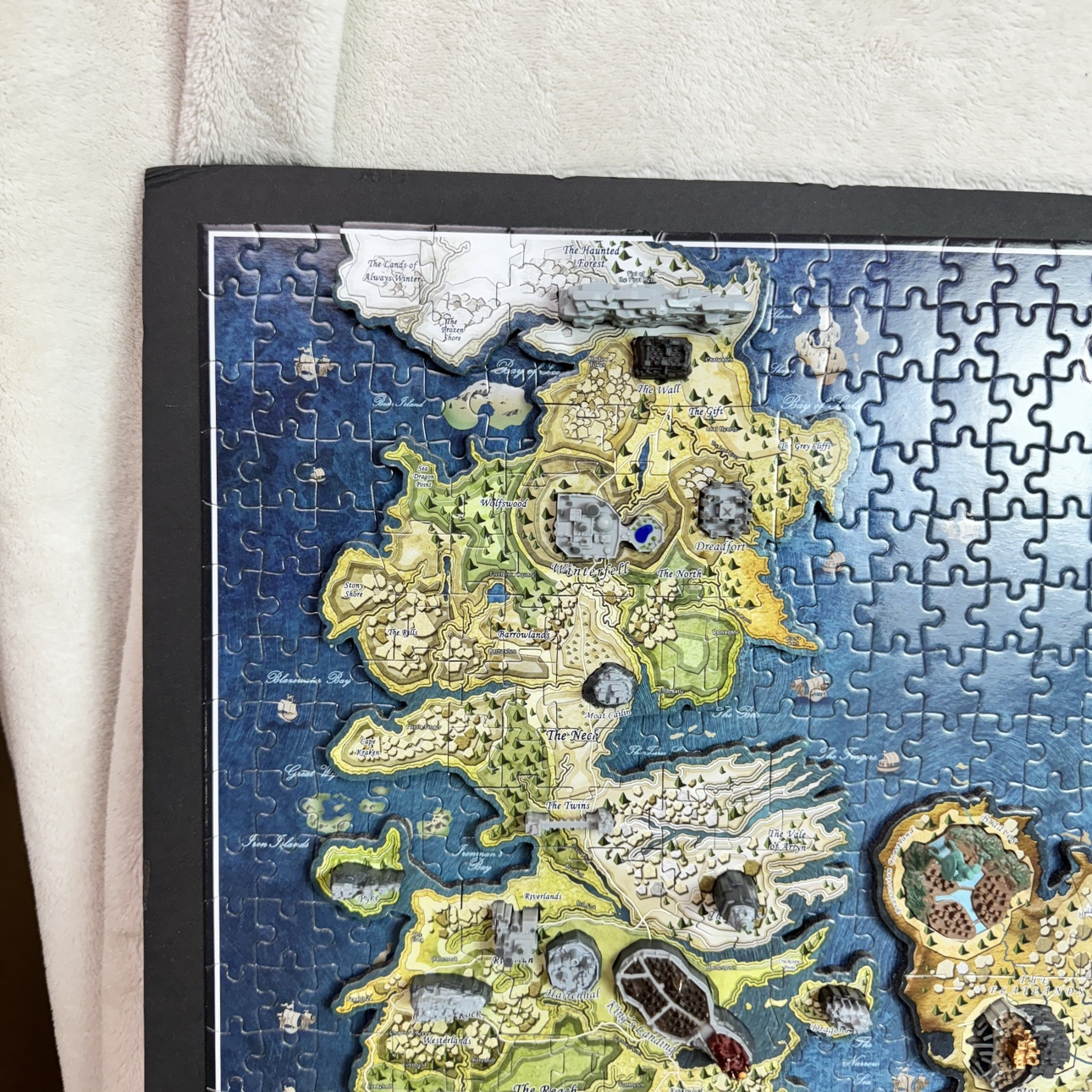 Game of Thrones 3D Puzzle Wall Decor 20”x29” - photo 3
