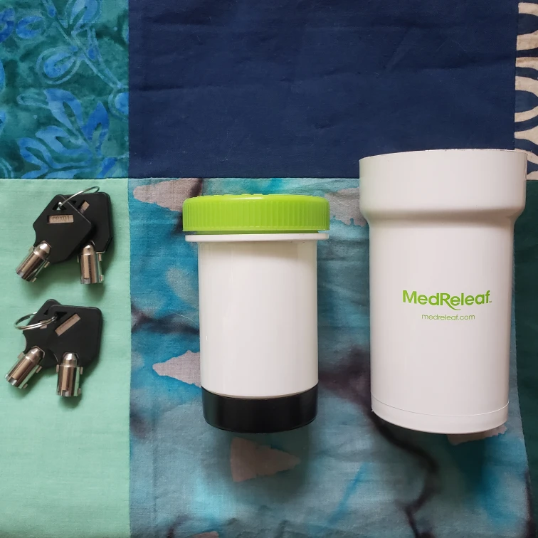 MedReleaf Locking Container - photo 2