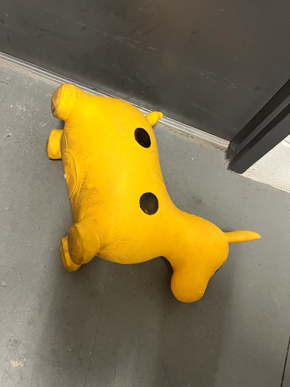 Yellow Inflatable Horse Toy image indicator(2)