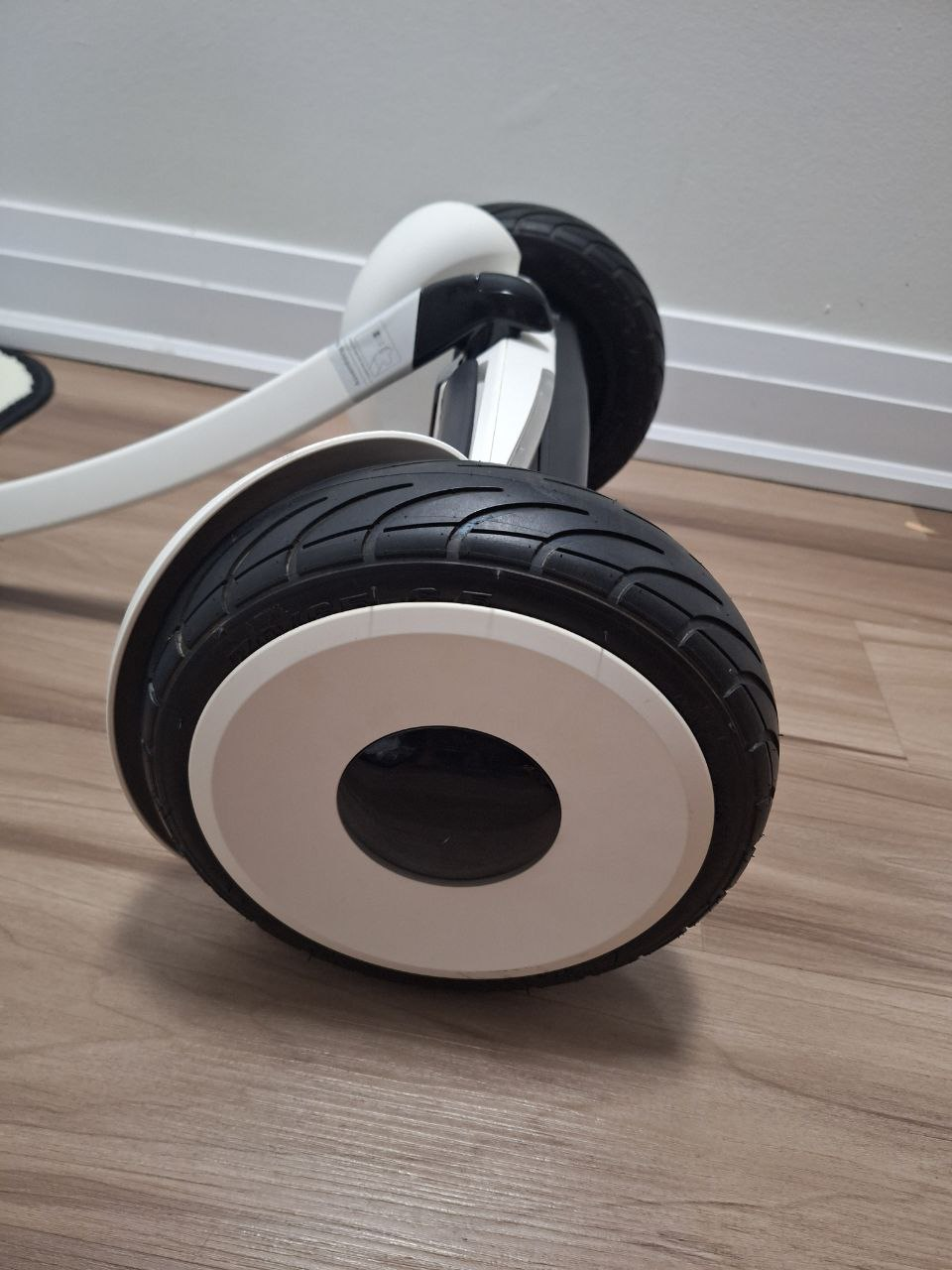 Ninebot Segway MiniLITE White Scooter - photo 3