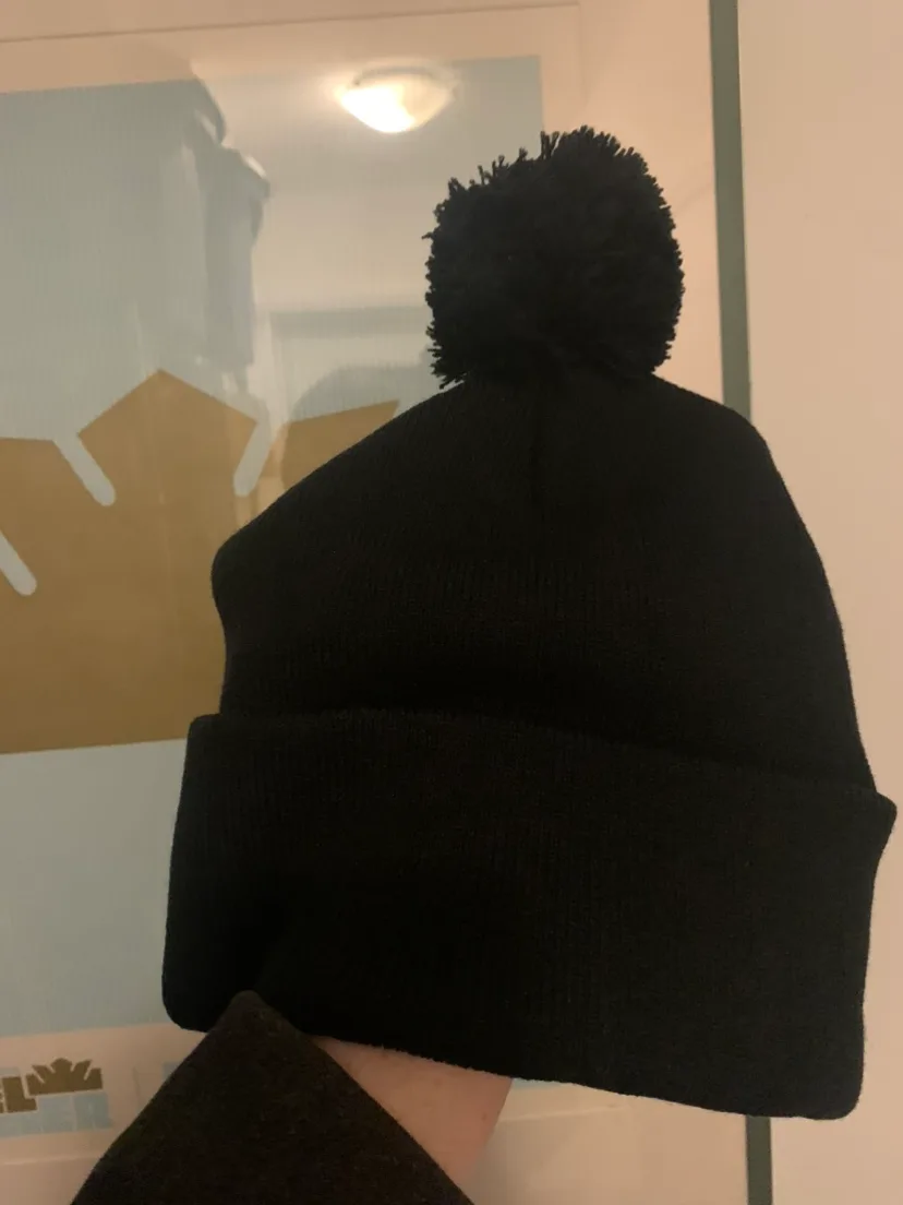 New Mana Earth black toque with Pom Pom image indicator(2)