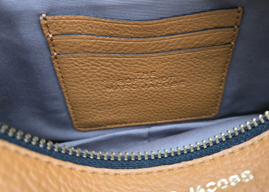 Marc Jacobs Softshot 21 Camera Bag image indicator(10)