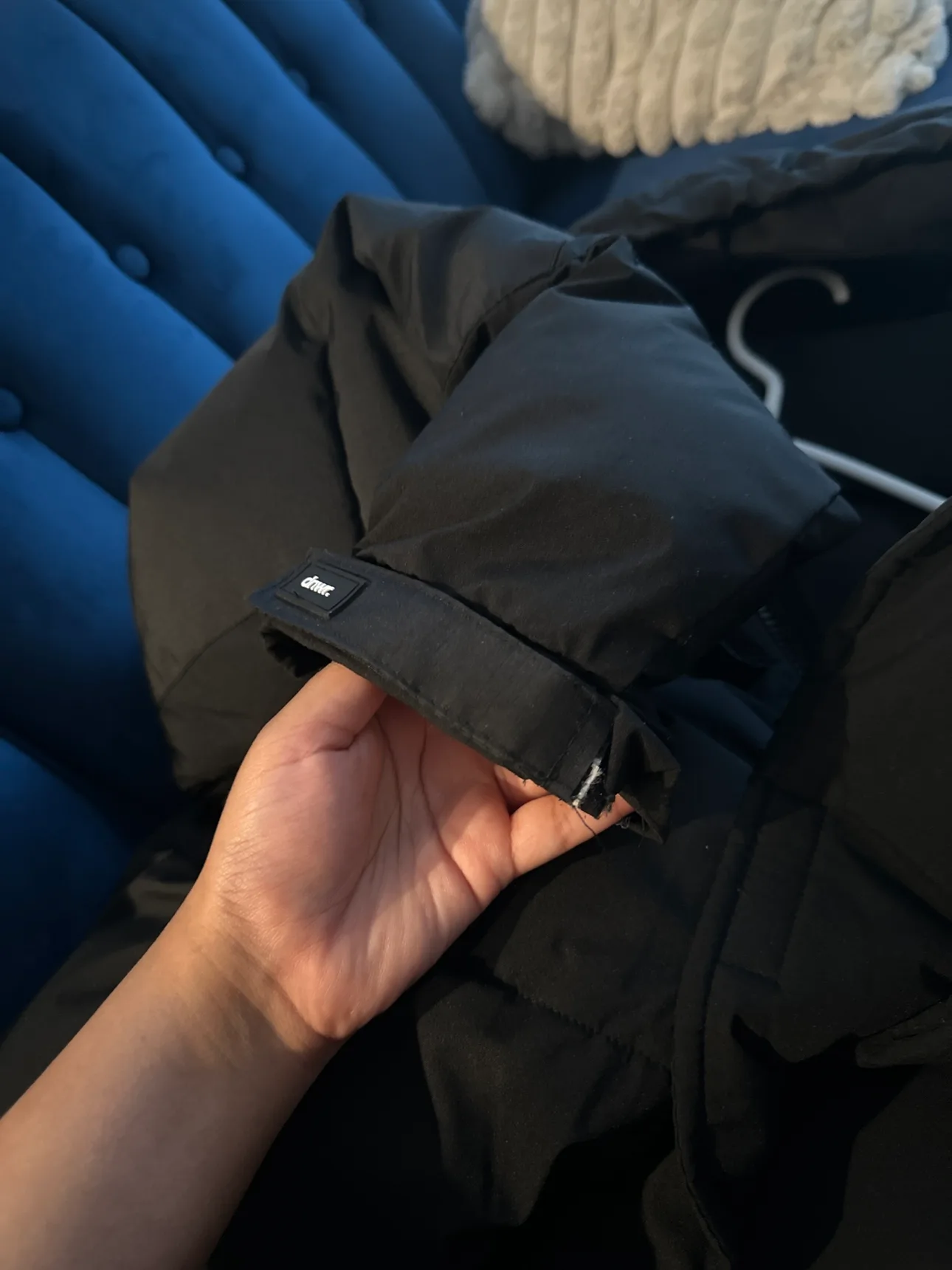 Zara Black Puffer Jacket (for Men) image indicator(4)