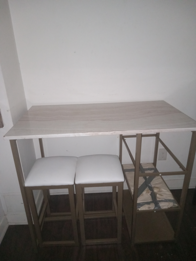 Kitchen Table and Stools Set - photo 2