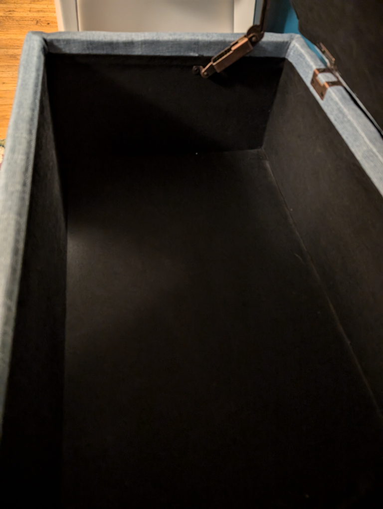 soft bench with storage, like new - photo 3
