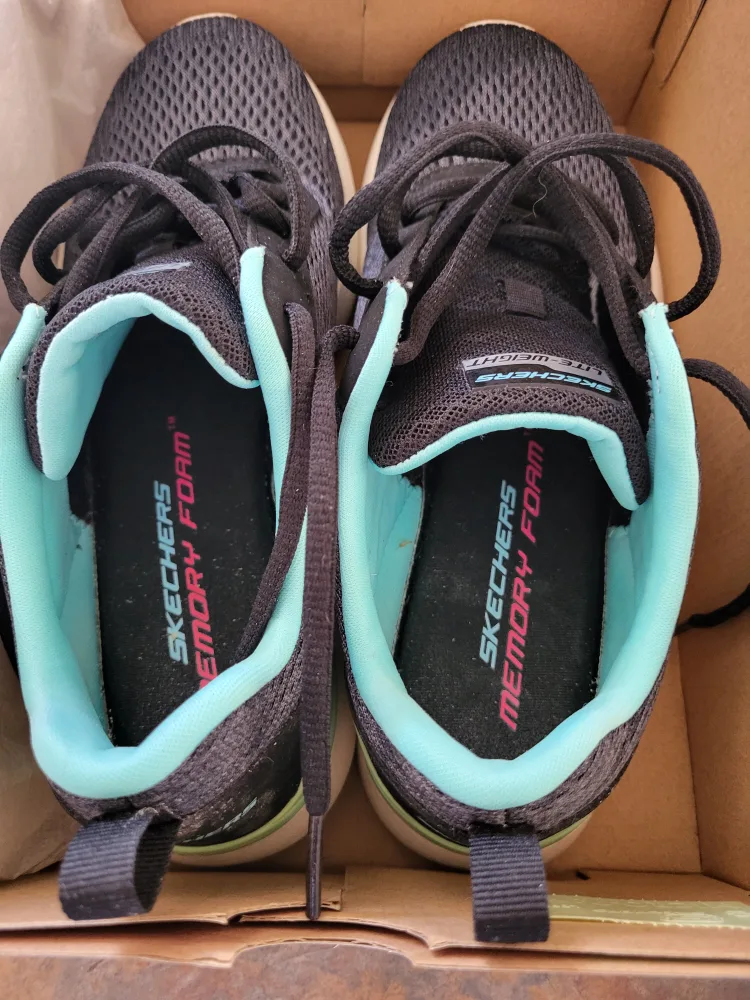 Skechers Skech-Air Women's Running Shoes new in box 20 dollars thumbnail