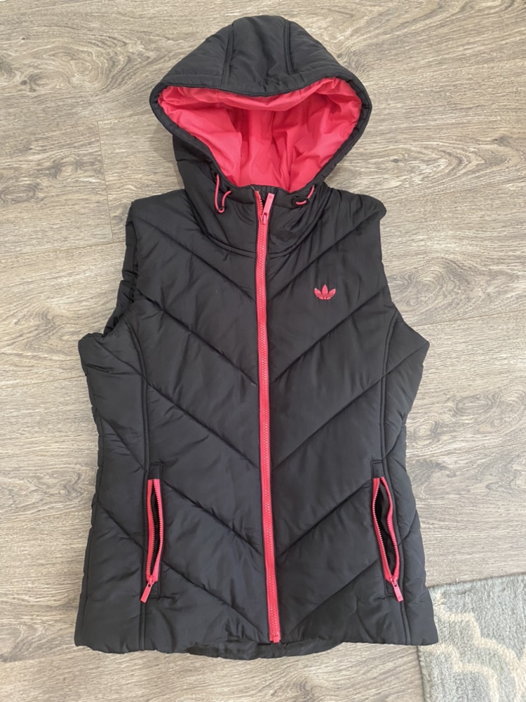 Adidas Black and Pink Hooded Vest - photo 2