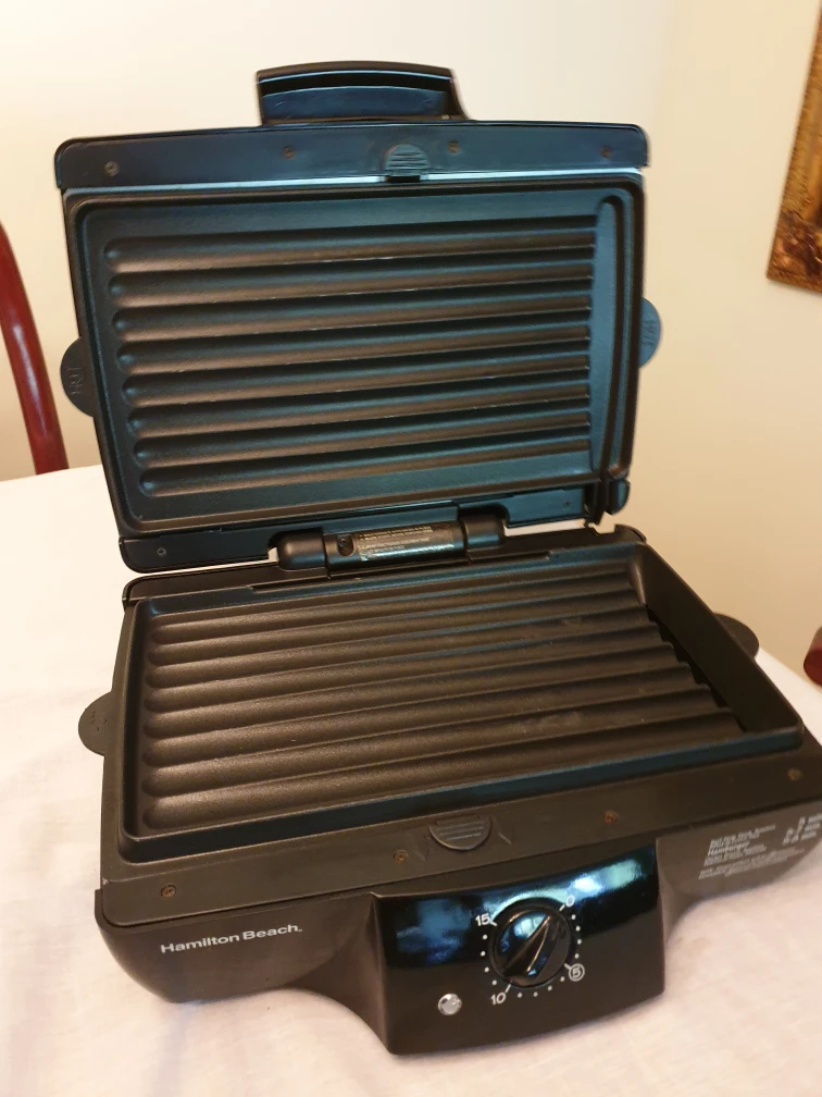 Hamilton Beach Electric Grill - photo 2