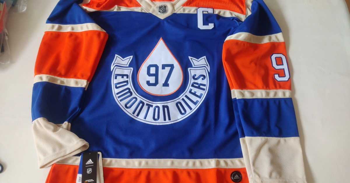Edmonton Oilers Heritage Classic McDavid Jersey Karrot