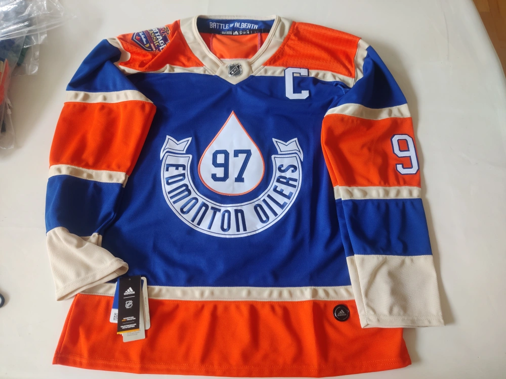 Edmonton Oilers Heritage Classic McDavid Jersey Karrot