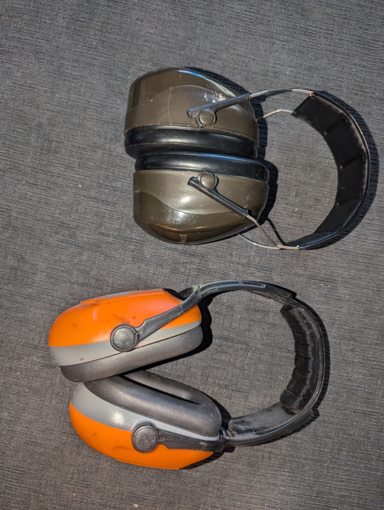 Noise Cancelling Ear Muffs - photo 2