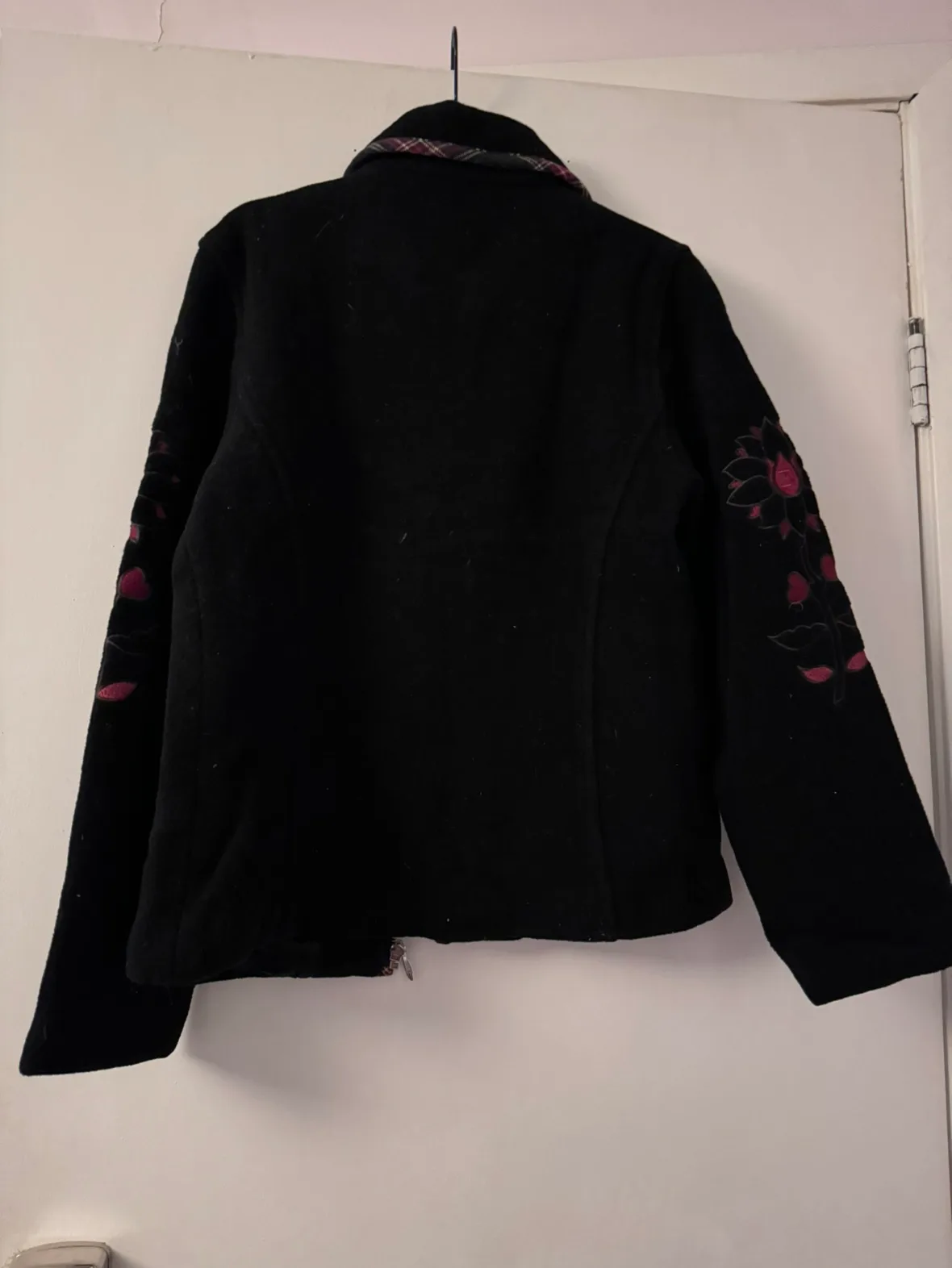 Dasher Black Embroidered Jacket image indicator(2)
