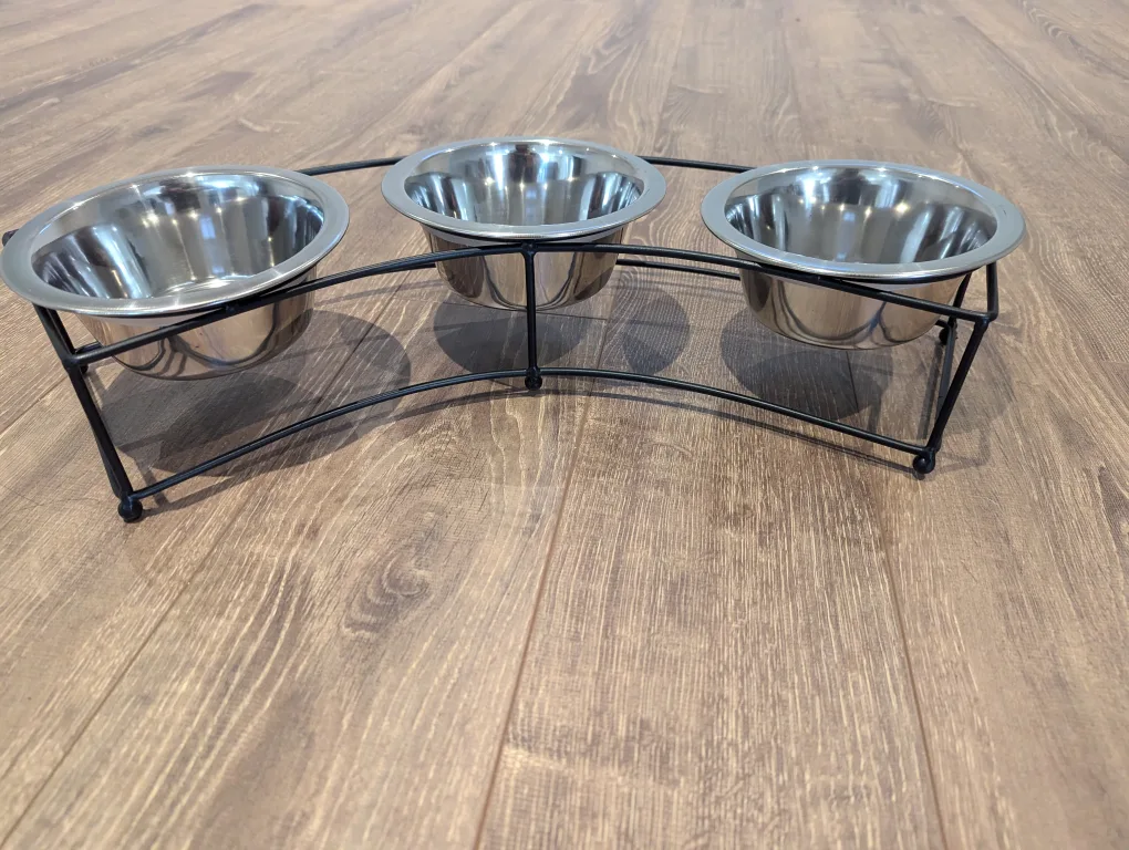 Stainless Steel Dog Bowls on Stand thumbnail
