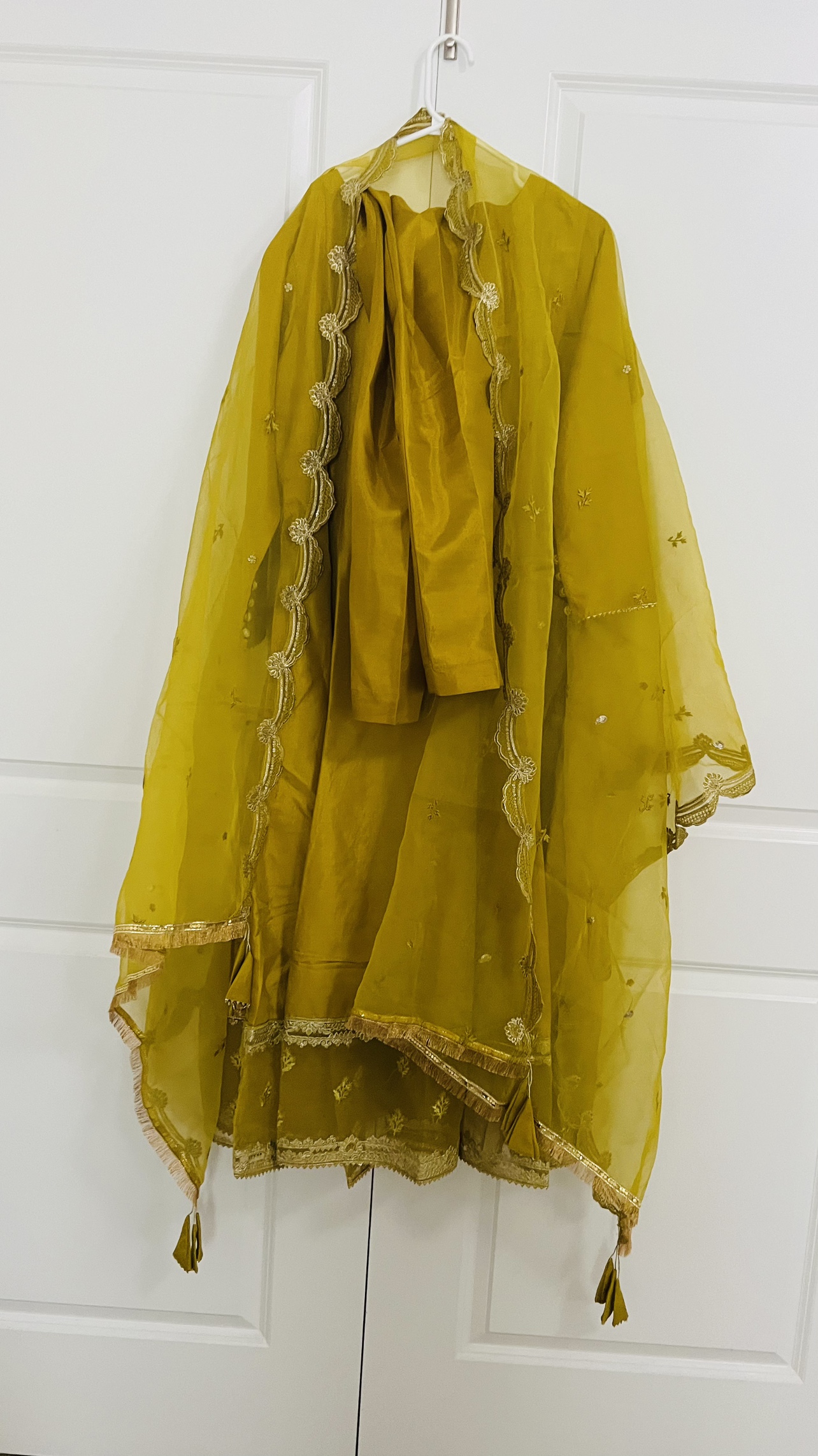 Mustard Yellow Suit with Dupatta - photo 3