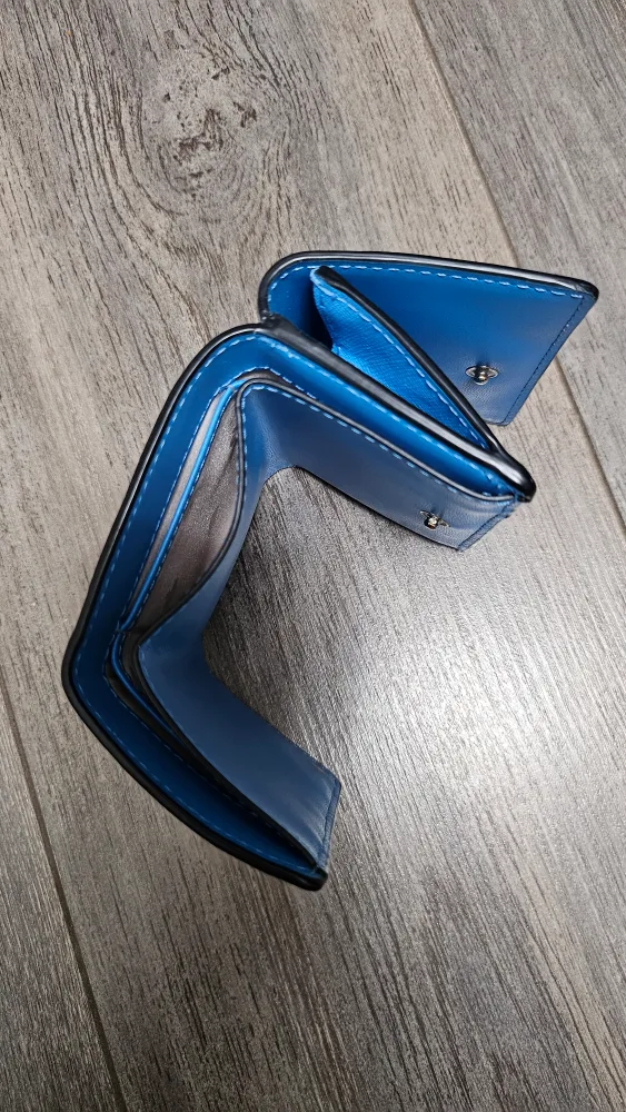 Kate Spade Blue Wallet ~ 10/31 image indicator(2)