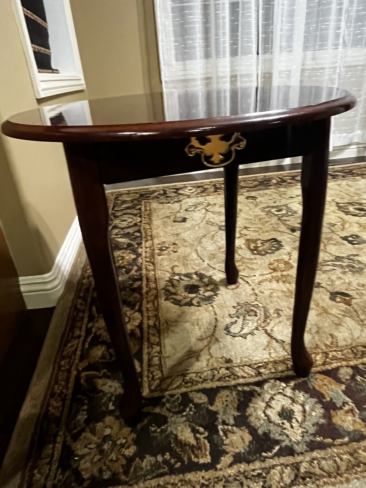 Round Wooden End Table - photo 2