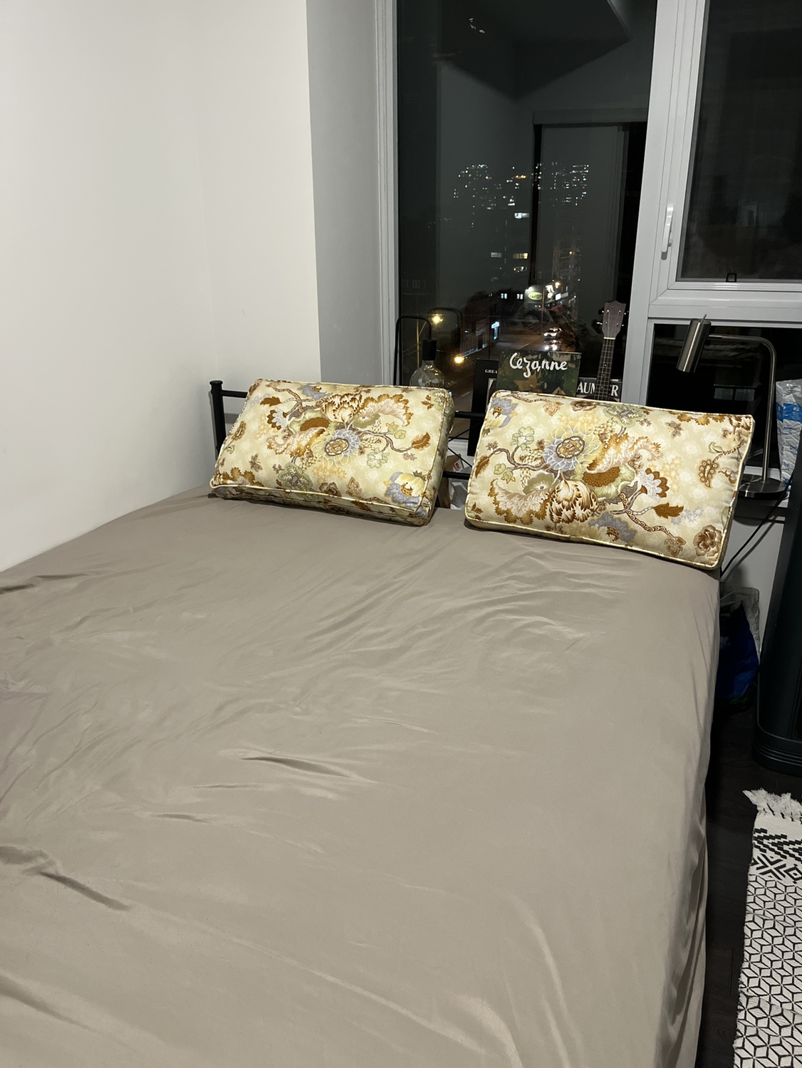 Queen Mattress - Medium Firm 10 inches - photo 5
