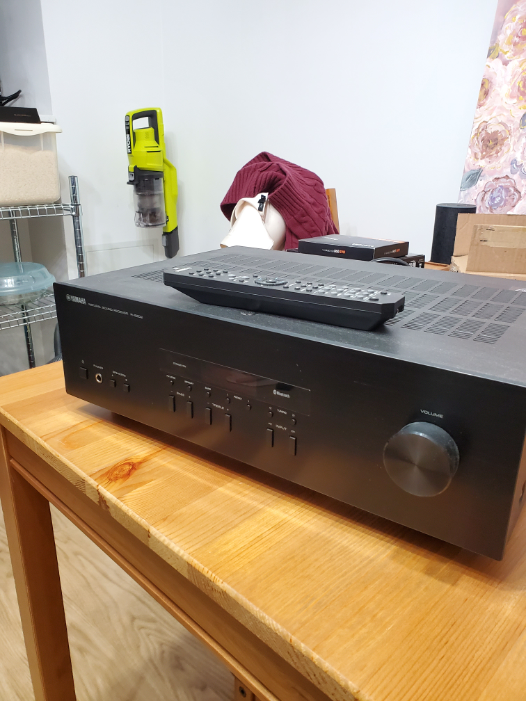 Yamaha R-S202 Stereo Receiver