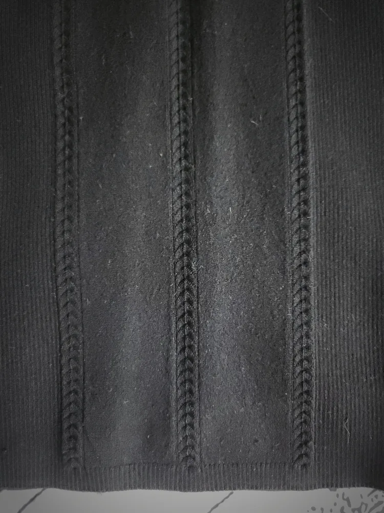 Guess by Marciano Black fitted dress image indicator(2)