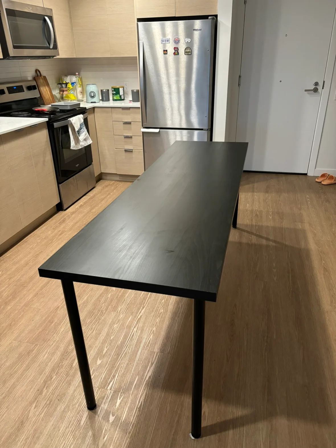 Black Kitchen Table FREE!! image indicator(2)