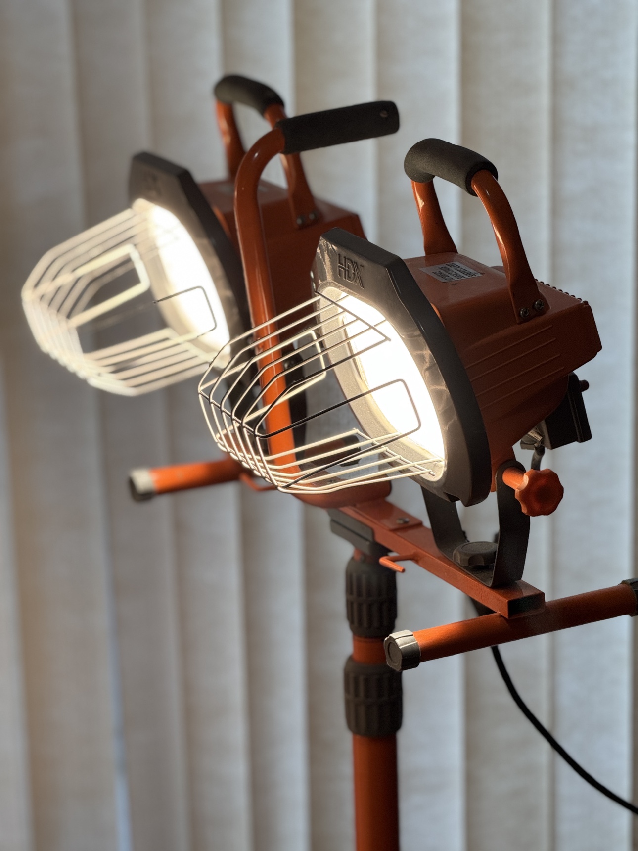 Dual Light Work Light Stand - photo 3