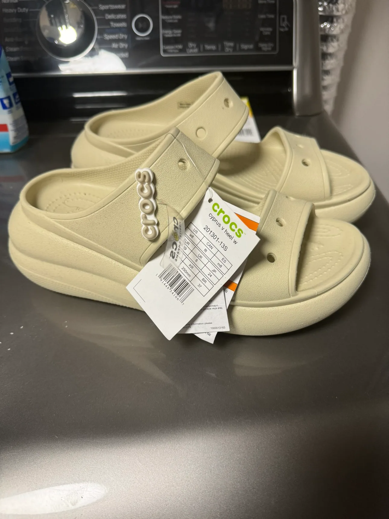 Crocs sandal size8 women thumbnail