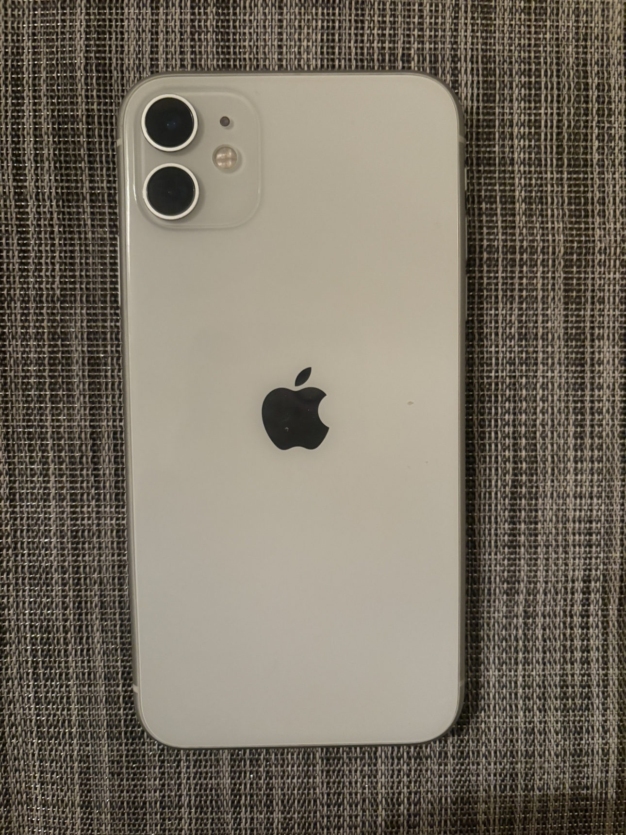 iPhone 11 64GB (White) - photo 3
