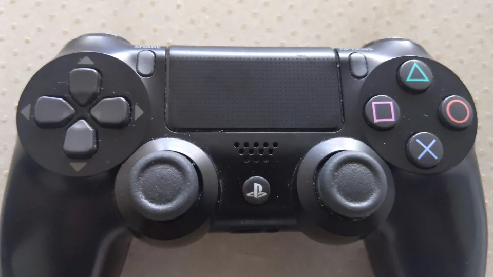 PS4 Controller - Black - Used image indicator(3)