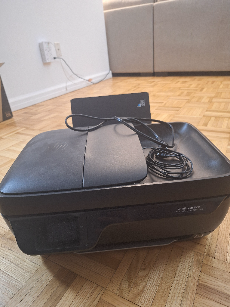 HP OfficeJet 3830 All-in-One Printer - photo 3