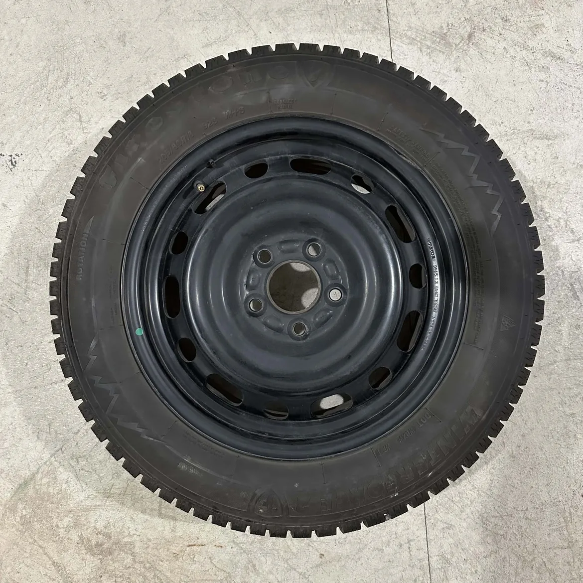 Firestone Winterforce 2 on steel rims - 205/60R16 - Winter tires image indicator(10)