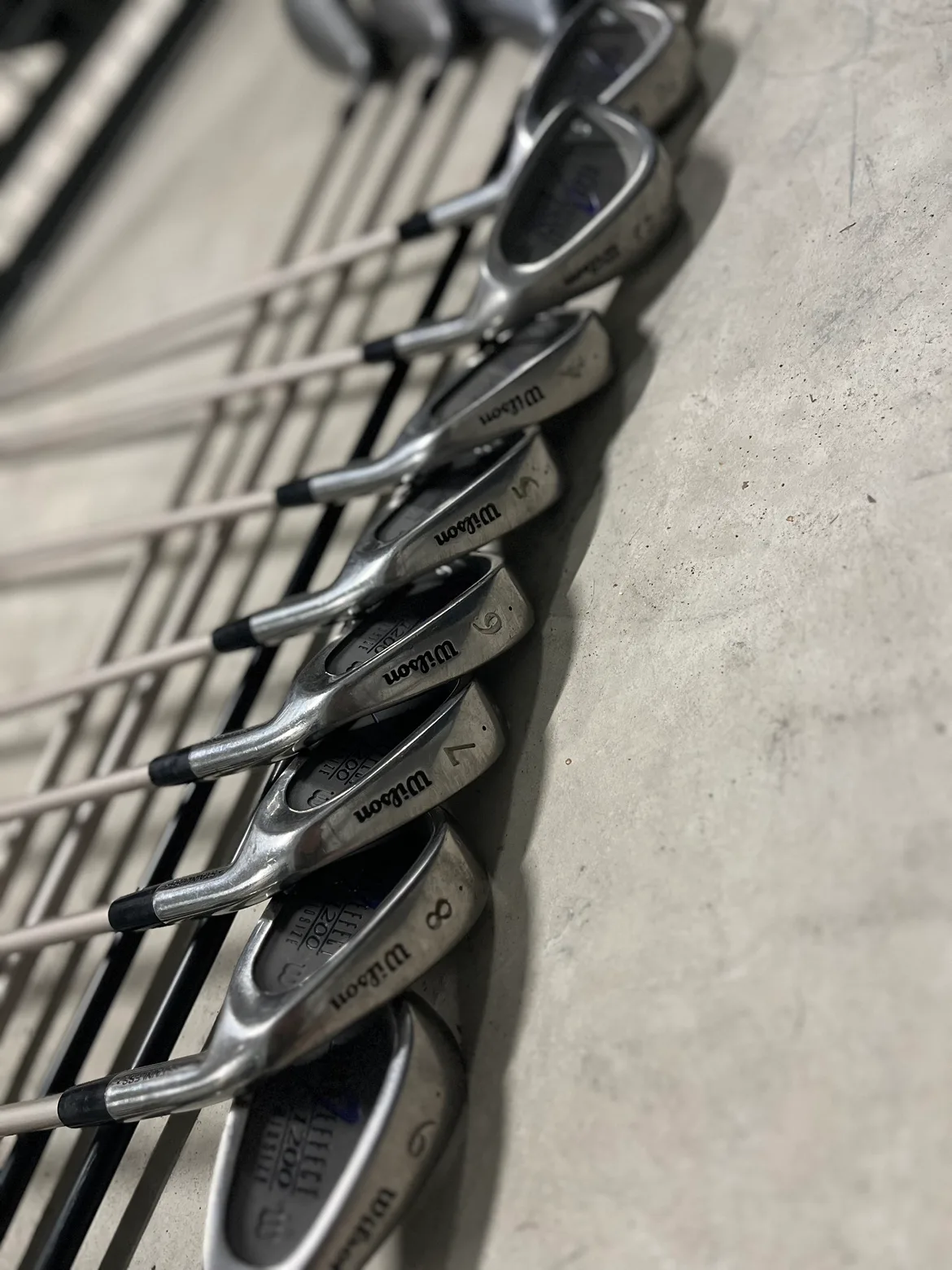 Golf Set RH Women’s with a Nike bag image indicator(2)