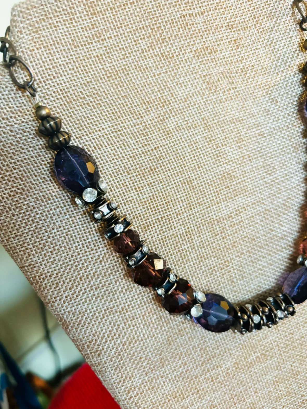 Boutique necklace- new image indicator(2)