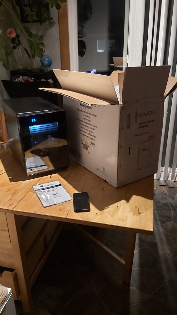 Cigar Fridge humidity thermoelectric NEW fcfs - photo 2