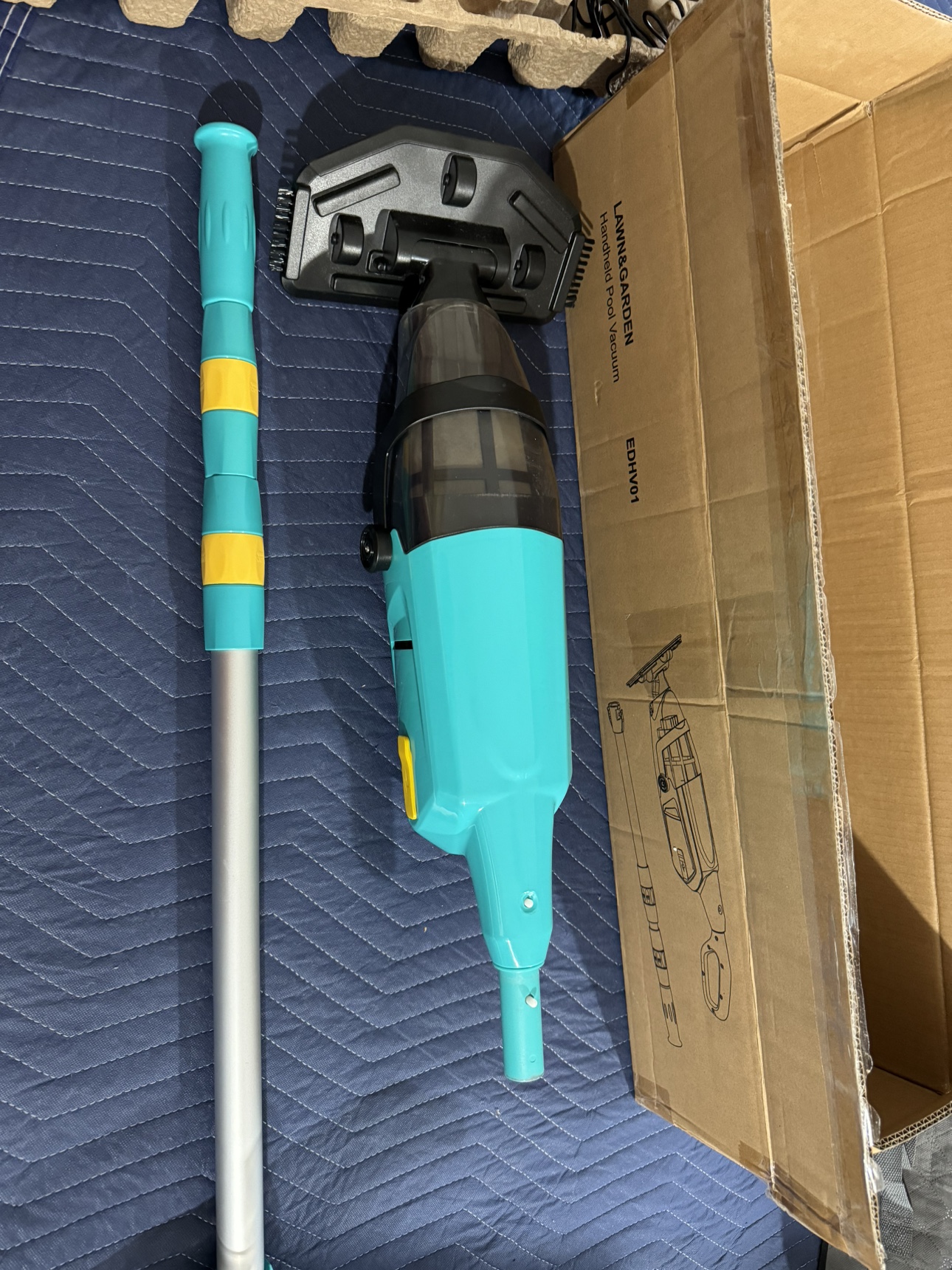 Cordless Rechargeable Handheld Pool Vacuum Cleaner - photo 2